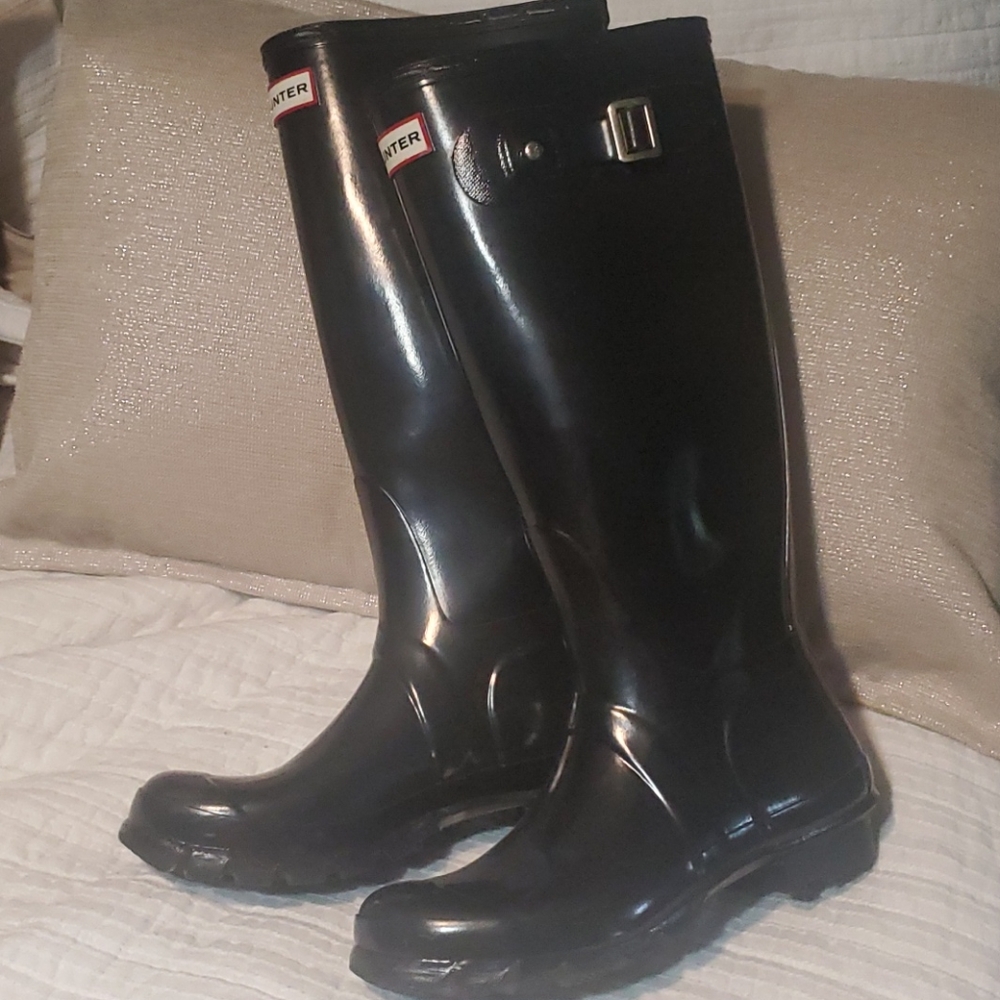 Hunter tall rain boots